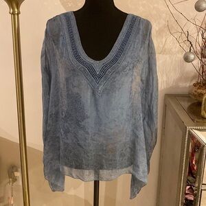 𝅺LE marais Paris made In Italy 🇮🇹 silk blouse Size S NWOT